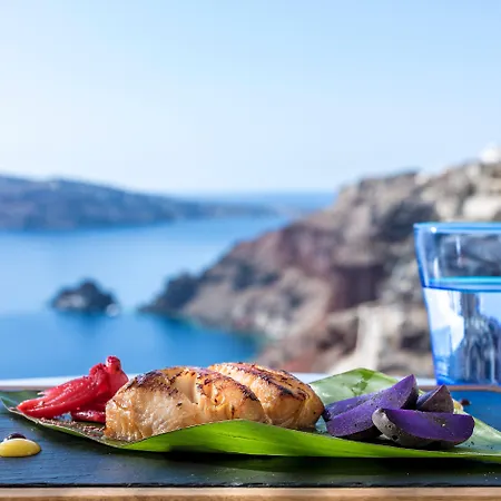 Hotel Katikies Santorini - The Leading Of The World
